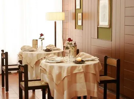 Astoria Hotel 3*