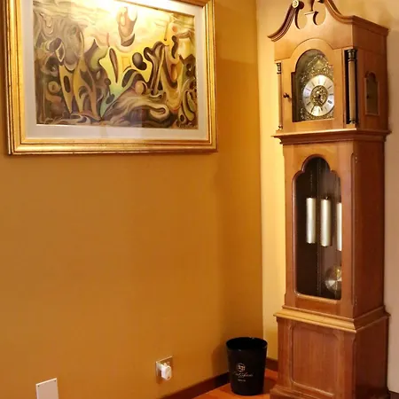 Astoria Hotel 3*