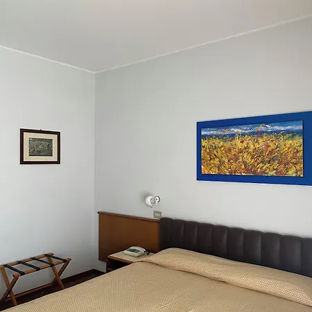 Hotel Astoria Pineto