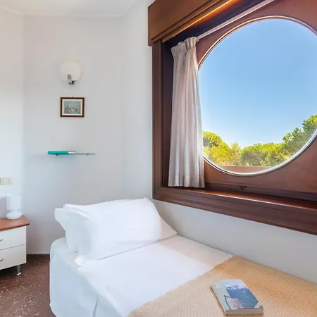 Astoria 3* Pineto